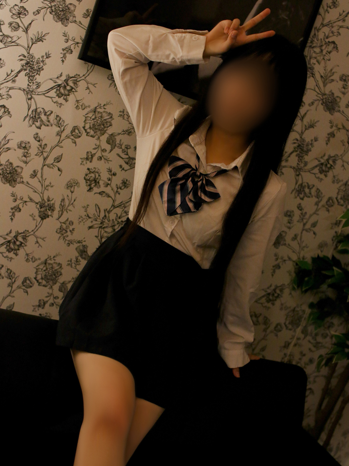 広川まりな