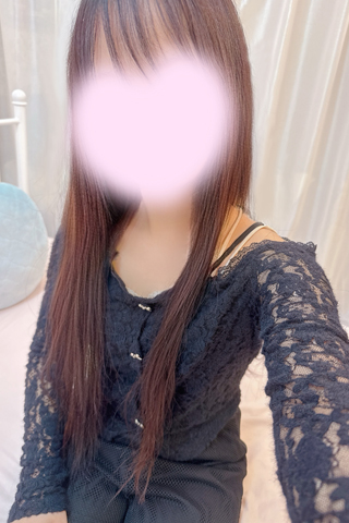 広川まりな